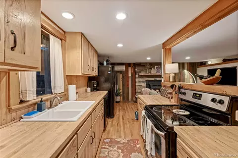 Kitchen - 27131 Log Trl, Conifer, CO 80433 photo 3 of 4
