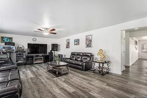 21093 E 53rd Ave, Denver, CO 80249 photo 6