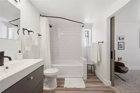 Bath - 31556 Griffin Dr, Conifer, CO 80433 photo 2 of 3