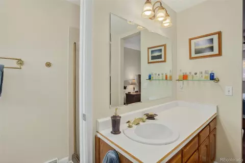 9044 E Floyd Ave, Denver, CO 80231 photo 22