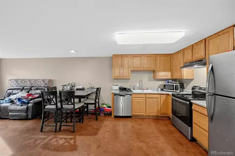 Kitchen - 925 E 8th Ave #20, Denver, CO 80218 photo 2 of 3