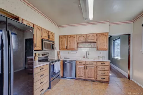 Kitchen - 775 Garfield St, Denver, CO 80206 photo 3 of 3