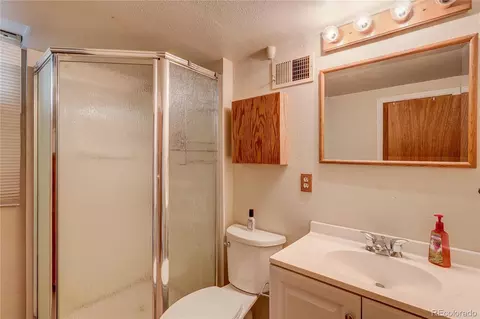 Bath - 775 Garfield St, Denver, CO 80206 photo 3 of 3