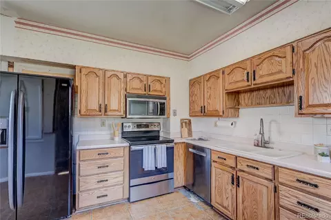 Kitchen - 775 Garfield St, Denver, CO 80206 photo 2 of 3