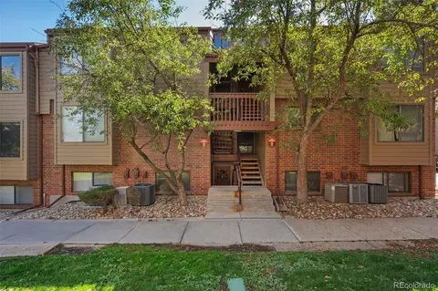 326 Wright St #305, Lakewood, CO 80228 photo 3