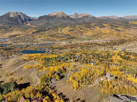990 Lakeview Cir, Silverthorne, CO 80498