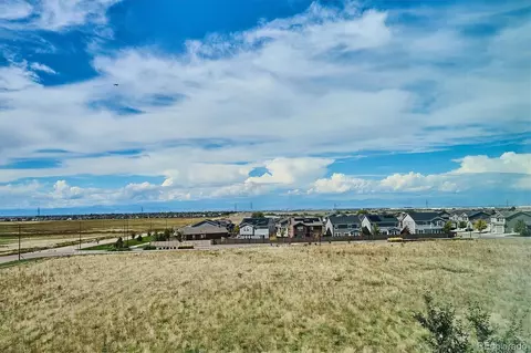 View/Area - 629 N Waterloo Ct, Aurora, CO 80018 photo 1 of 7