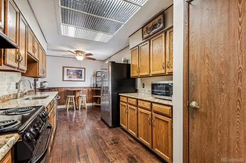 11972 E Maple Ave, Aurora, CO 80012 photo 13