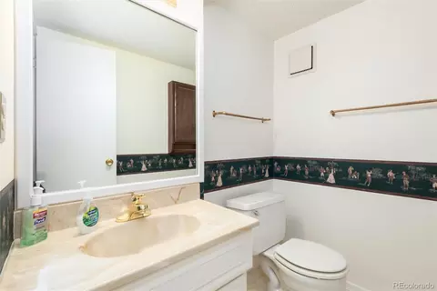Bath - 13972 E Linvale Pl, Aurora, CO 80014 photo 4 of 4