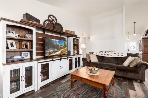 Living - 13972 E Linvale Pl, Aurora, CO 80014 photo 2 of 3