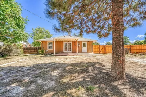 1901 Havana St, Aurora, CO 80010