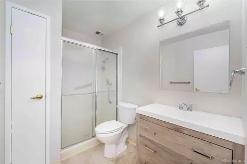 Bath - 13606 E Bates Ave #409, Aurora, CO 80014 photo 1 of 2