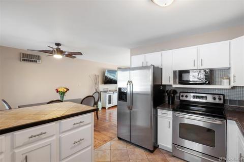7120 S Penrose Ct, Centennial, CO 80122 photo 14