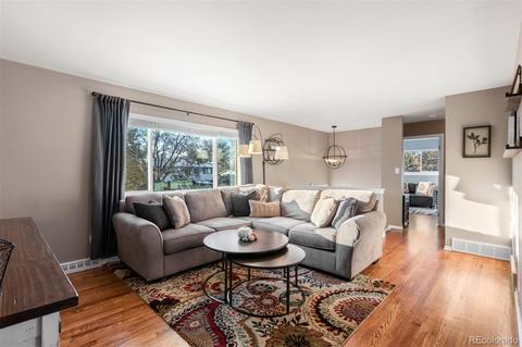 7120 S Penrose Ct, Centennial, CO 80122 photo 6