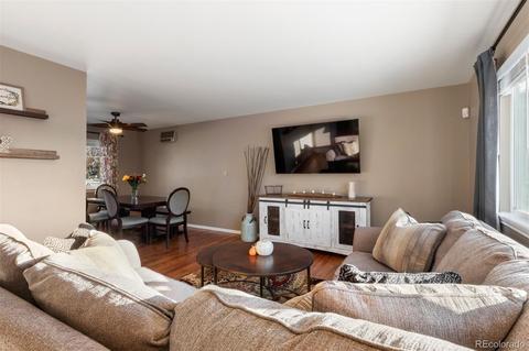 7120 S Penrose Ct, Centennial, CO 80122 photo 4
