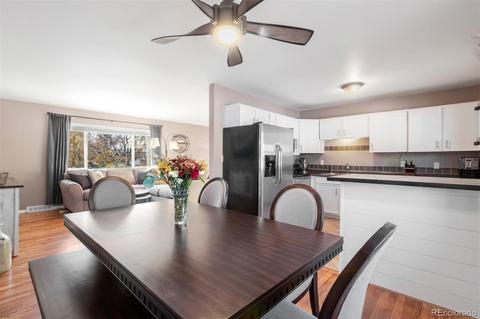 7120 S Penrose Ct, Centennial, CO 80122 photo 9