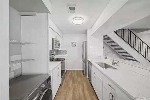 1182 S Eagle Cir #B, Aurora, CO 80012 photo 16