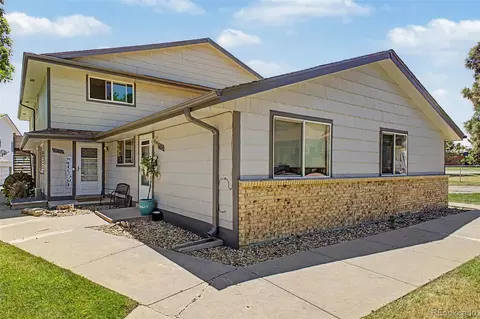 1182 S Eagle Cir #B, Aurora, CO 80012 photo 2