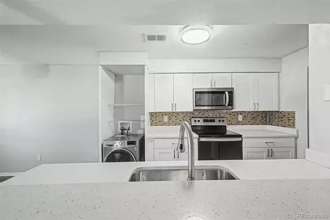 1182 S Eagle Cir #B, Aurora, CO 80012 photo 15