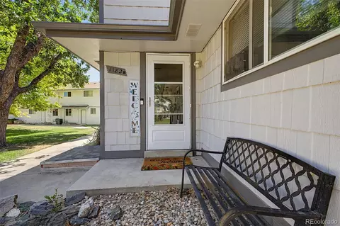 1182 S Eagle Cir #B, Aurora, CO 80012 photo 4