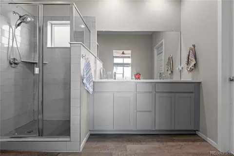 Bath - 6740 Osage St, Denver, CO 80221 photo 2 of 4