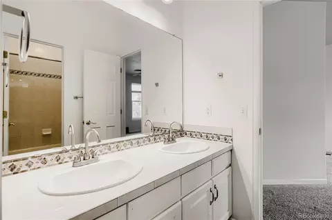 Bath - 20737 E Caley Pl, Aurora, CO 80016 photo 4 of 5