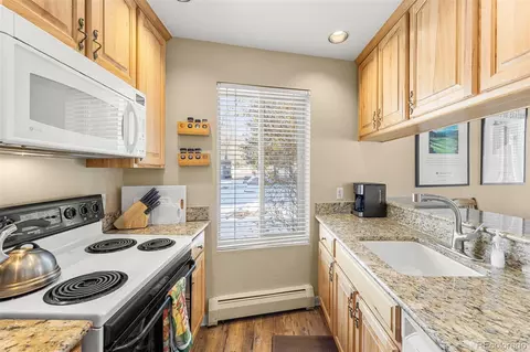 Kitchen - 142 Eagle Dr #A3, Avon, CO 81620 photo 2 of 4