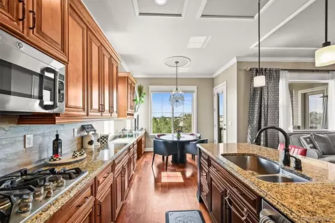 Kitchen - 7367 S Tempe Ct, Aurora, CO 80016 photo 4 of 9