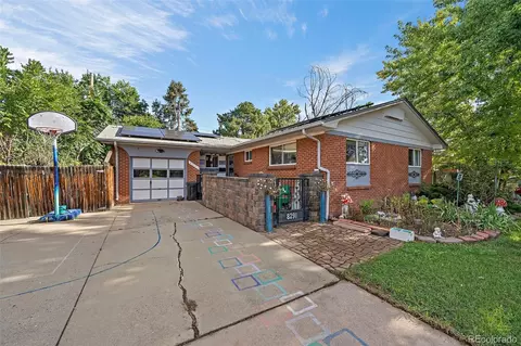 8291 W Louisiana Pl, Lakewood, CO 80232