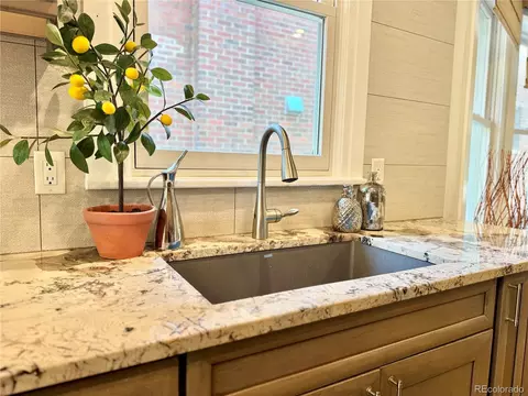 850 Steele St, Denver, CO 80206 photo 15