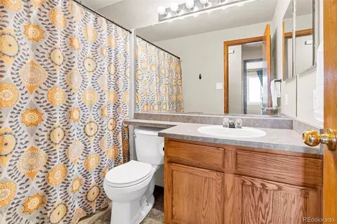 Bath - 6289 Taft St, Frederick, CO 80530 photo 3 of 3