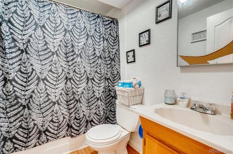 240 Dahlia St, Bennett, CO 80102 photo 11