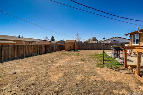 240 Dahlia St, Bennett, CO 80102 photo 12