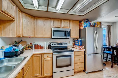 240 Dahlia St, Bennett, CO 80102 photo 7