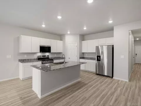 17598 E 90th Pl, Commerce City, CO 80022 photo 4
