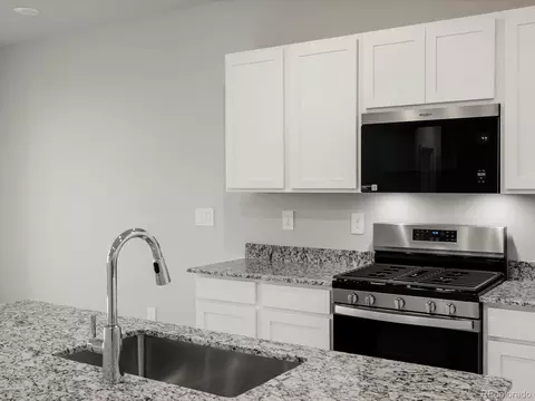 17598 E 90th Pl, Commerce City, CO 80022 photo 5