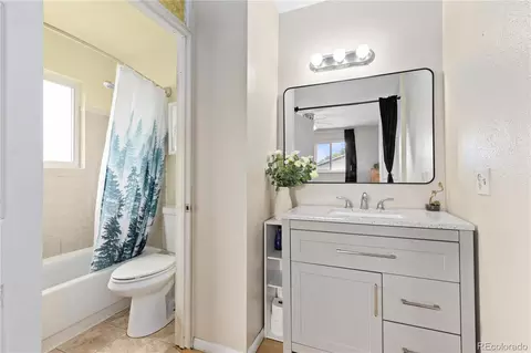 894 Nucla St, Aurora, CO 80011 photo 18
