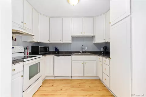 894 Nucla St, Aurora, CO 80011 photo 9