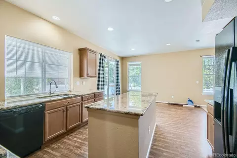 5510 Killarney St, Denver, CO 80249 photo 10