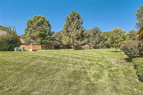 36 S Eagle Cir, Aurora, CO 80012 photo 27