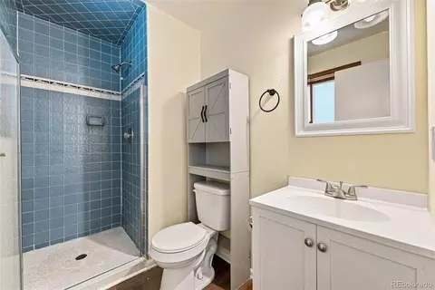 Bath - 18744 E Brown Pl, Aurora, CO 80013 photo 1 of 3