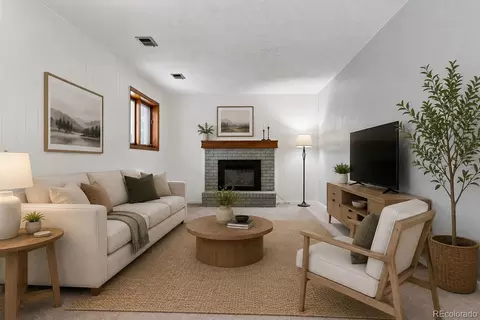 Living - 18744 E Brown Pl, Aurora, CO 80013 photo 5 of 7