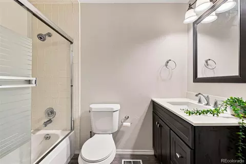 Bath - 18744 E Brown Pl, Aurora, CO 80013 photo 2 of 3