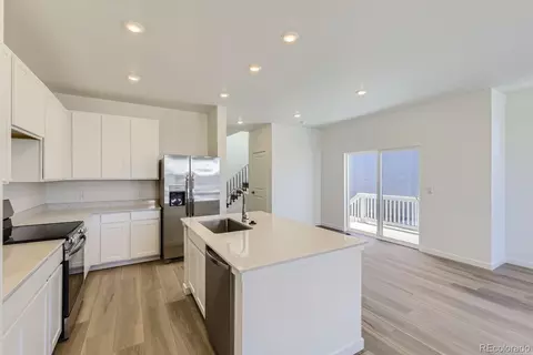 540 Aspen Ave, Bennett, CO 80102 photo 4