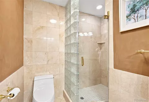 Bath - 400 E 3rd Ave #1203, Denver, CO 80203 photo 4 of 4