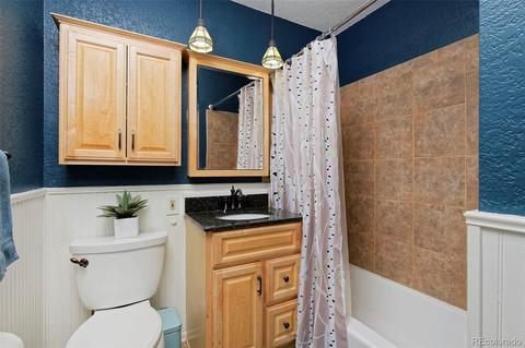 7993 E Kenyon Pl, Denver, CO 80237 photo 10