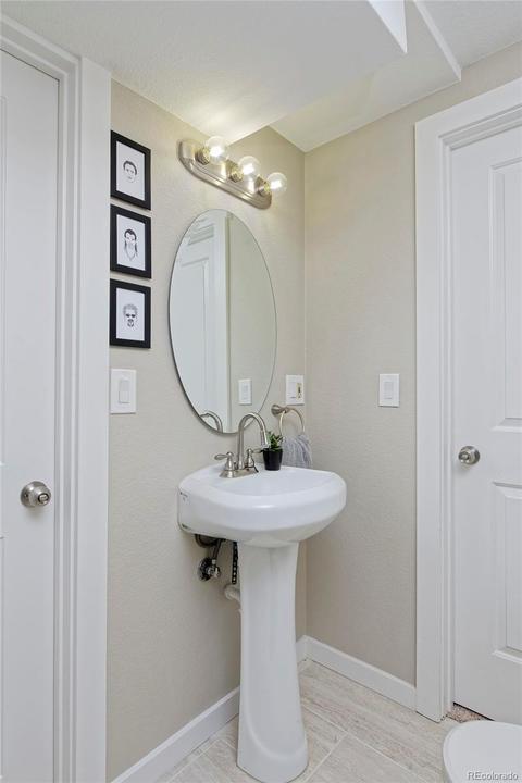 7993 E Kenyon Pl, Denver, CO 80237 photo 35