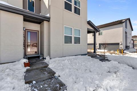 16154 E 47th Dr, Denver, CO 80239 photo 2