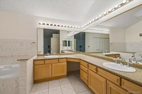 Bath - 16575 E Prentice Ave, Centennial, CO 80015 photo 2 of 6