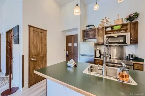 Kitchen - 129 River Run Rd #8075, Keystone, CO 80435 photo 3 of 3